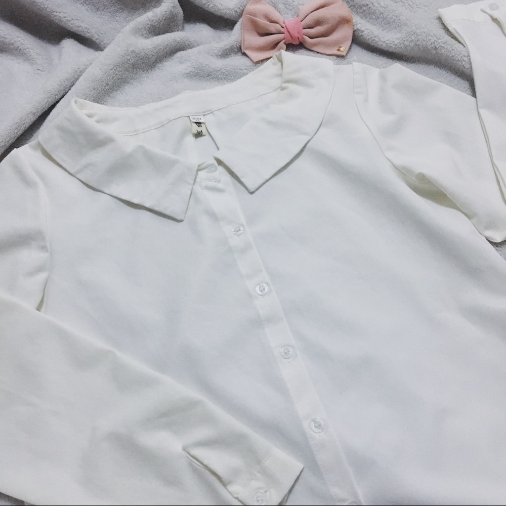 White long sleeves top